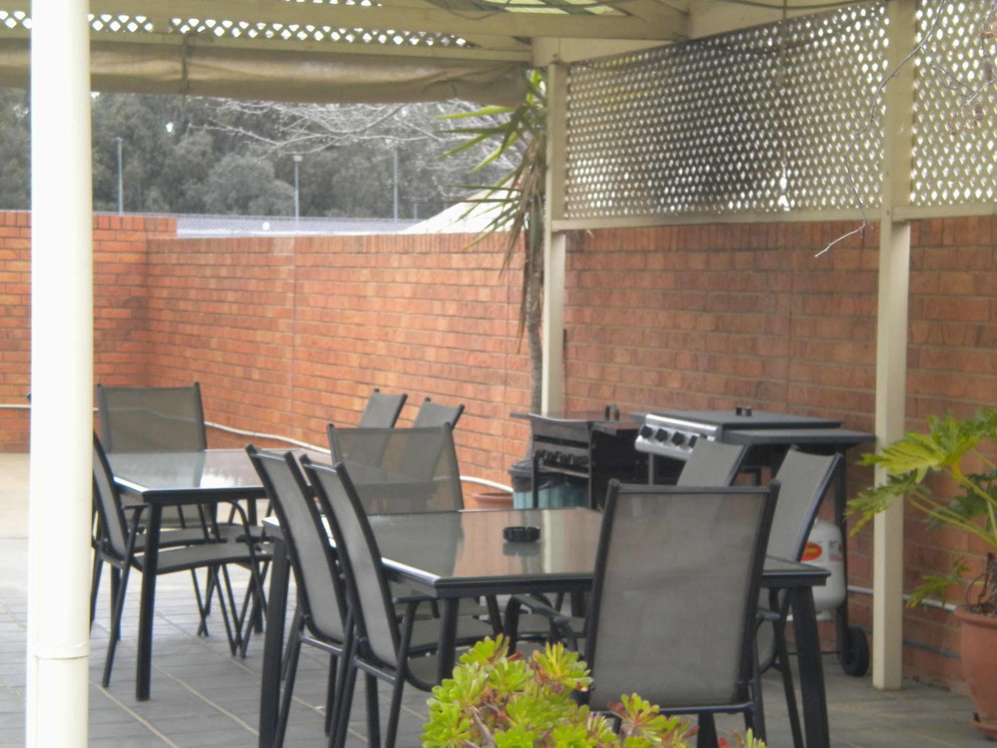 Moama Central Motel Echuca Kültér fotó
