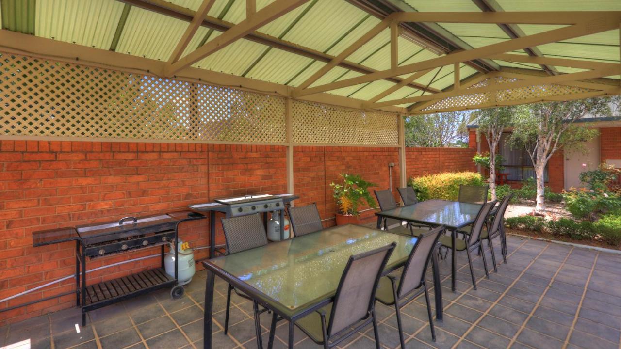 Moama Central Motel Echuca Kültér fotó